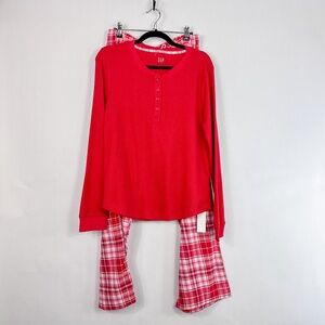 Gap Red Long Sleeve & Plaid Pants 2 Piece Pajama Set